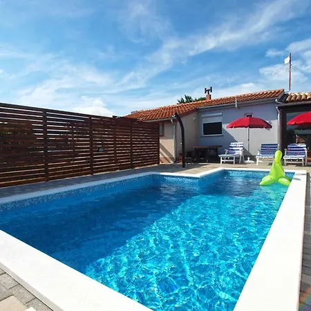 Holiday Home Mario Pula Exterior photo